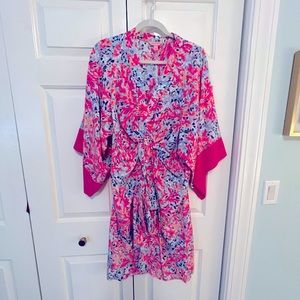 Lilly Pulitzer kimono style dress. Worn once and in excellent condition.